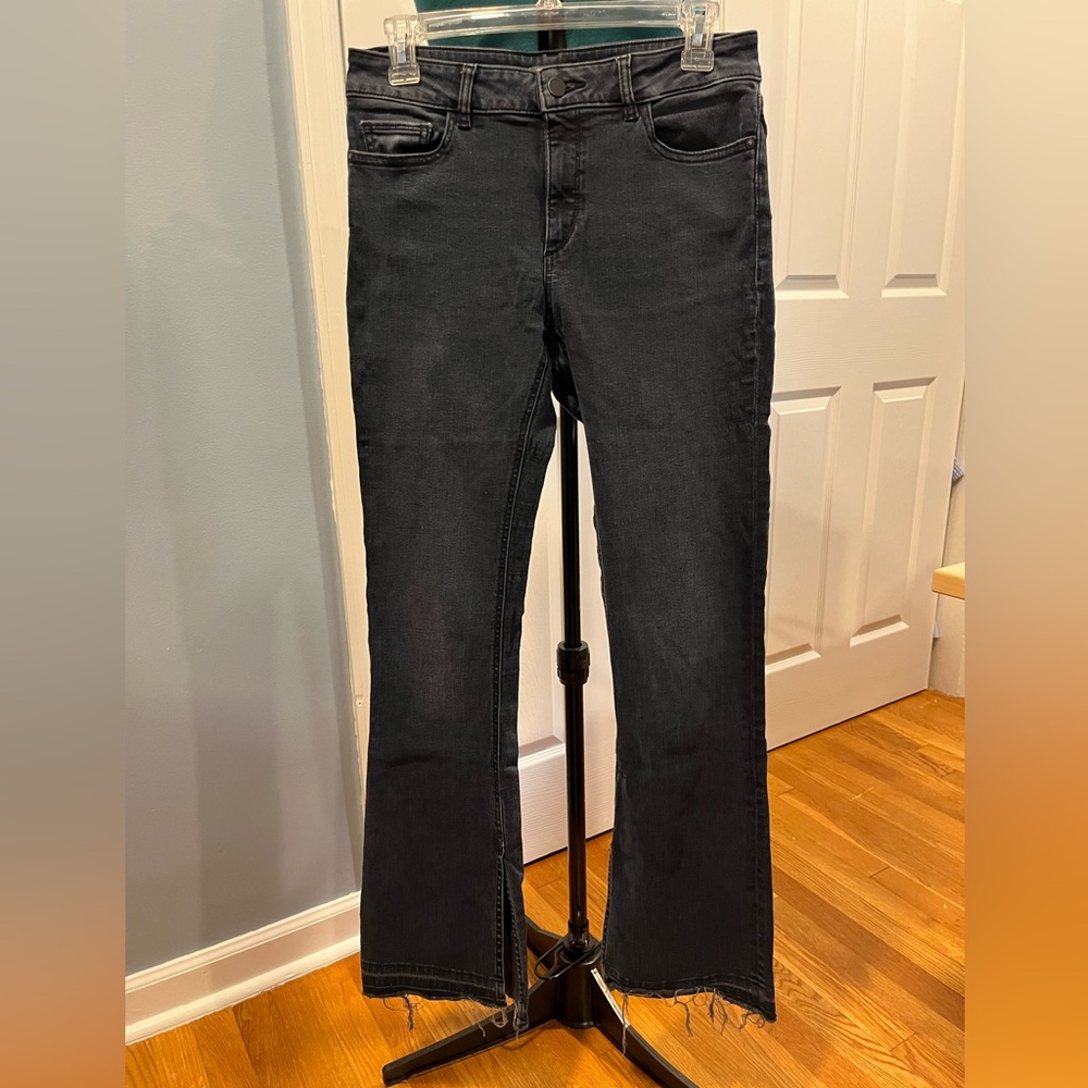 DL1961 Bridget kick flare Jean in Keating wash
